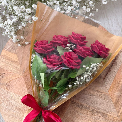 Bouquet parfumé – 7 roses & gypsophile